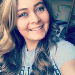 Meet your Posher, Stacie